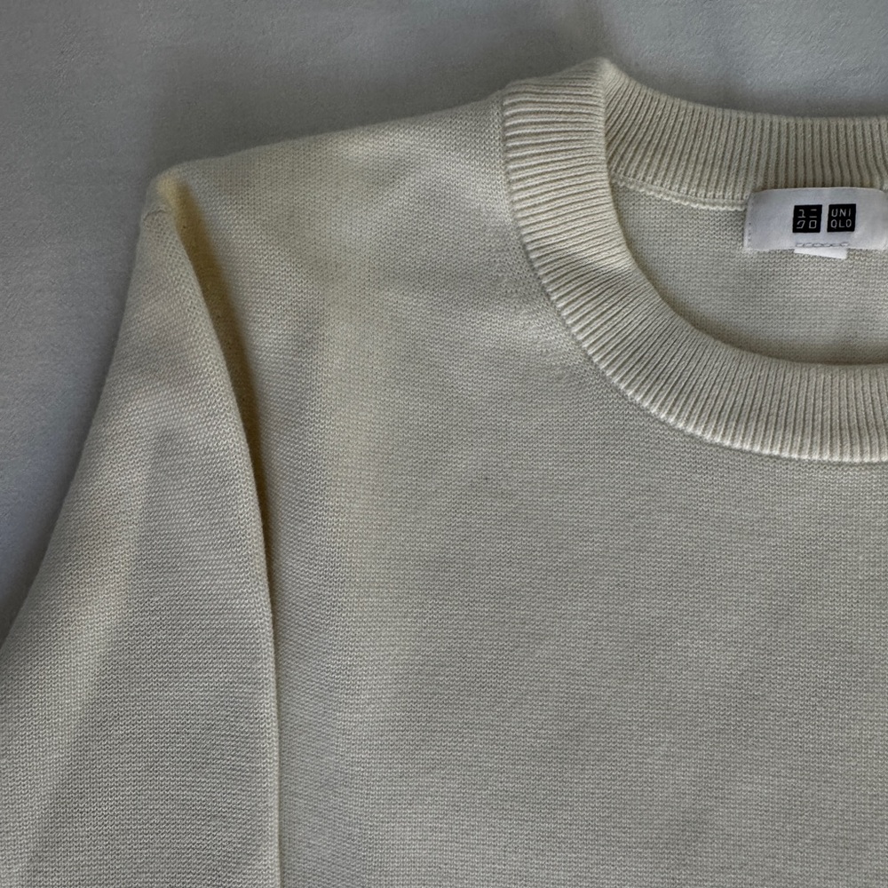 Uniqlo White Sweater
